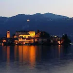 Little Suite On Lake Maggiore *