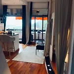 Little Suite On Lake Maggiore 아파트 *