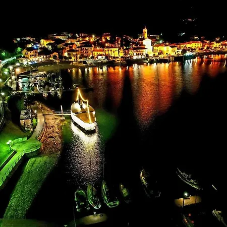 Suite Bijoux On Lake Maggiore *