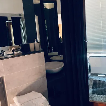 Little Suite On Lake Maggiore