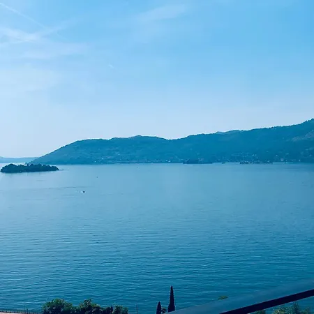 Little On Maggiore Apartment Verbania