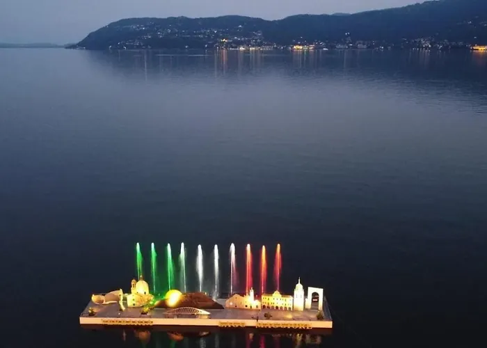 Little Suite On Lake Maggiore Lejlighed