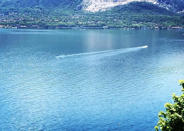 Little Suite On Lake Maggiore *